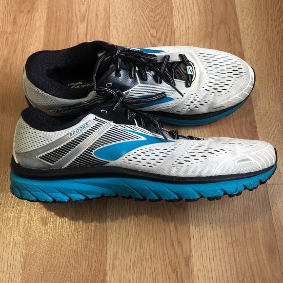 brooks shoes gts 18 womens